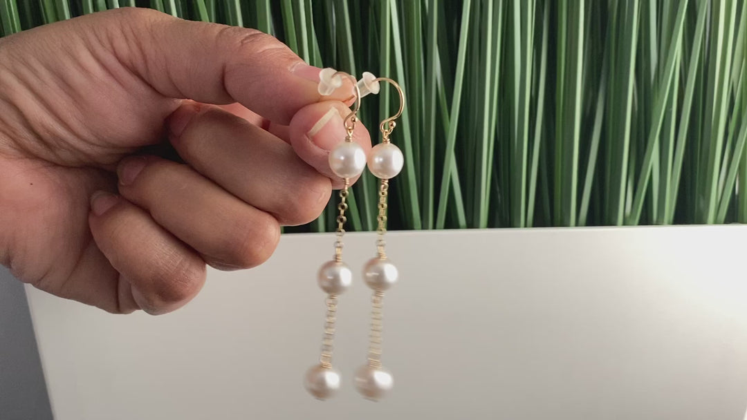 Pearl Earrings in Gold