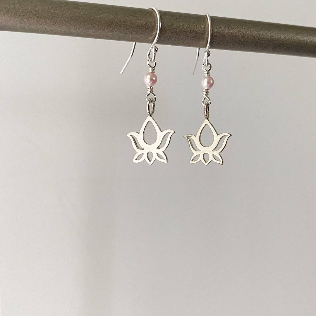 Lotus flower Earrings with Pearl