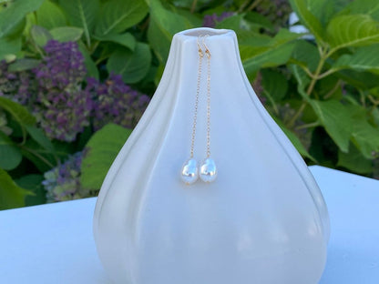 Tear drop pearl chain Earrings