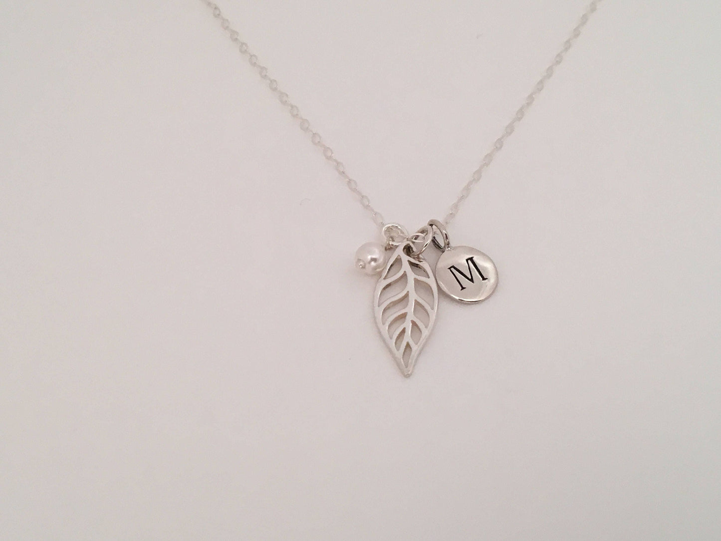 Personalized Sterling silver Leaf necklace, modern jewelry, dainty necklace, leaf charm necklace, leaf pendant jewelry, contemporary designs