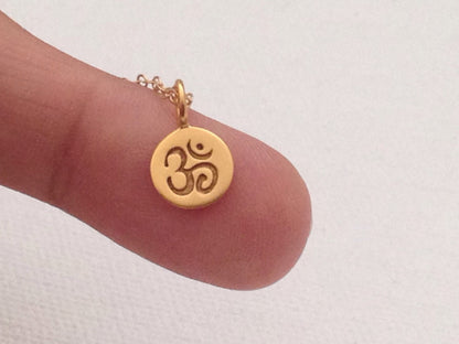 Tiny Gold Om Pendant,Ohm,Aum,Spiritual Jewelry,Yoga Jewelry,Outdoors,Modern Jewelry,Namaste,Meditation,mindfulness,ohm necklace,om necklace,